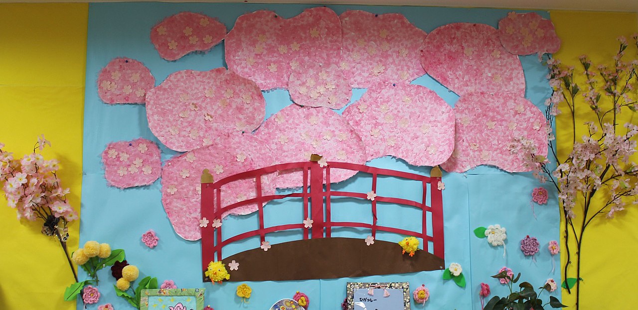 ４月　桜と弁天橋　壁画